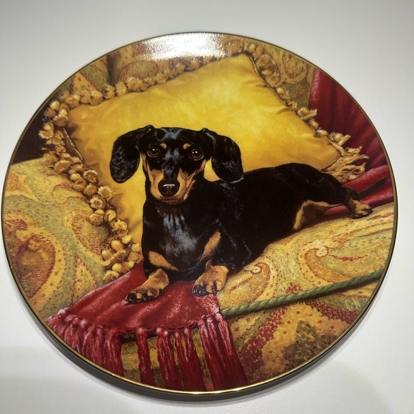 Danbury Mint DACHSHUND Dachsund Doxie OH SO COMFY Limited EditionPlate